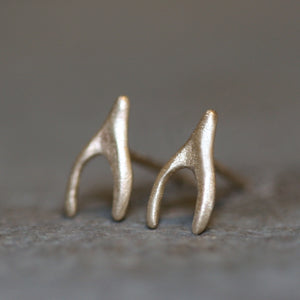 Tiny Wishbone Stud Earrings in 14K Gold symbols,earrings tiny-wishbone-stud-earrings-in-14k-gold 14K Yellow,14K White,14K Rose