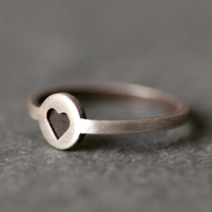 Black Heart Ring in Sterling Silver rings,hearts black-heart-ring-in-sterling-silver 4,4.5,5,5.5,6,6.5,7,7.5,8,8.5,9